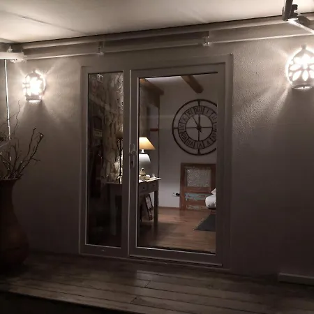 Snug Houseguests ליסבון