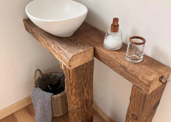 Snug Houseguests 게스트하우스