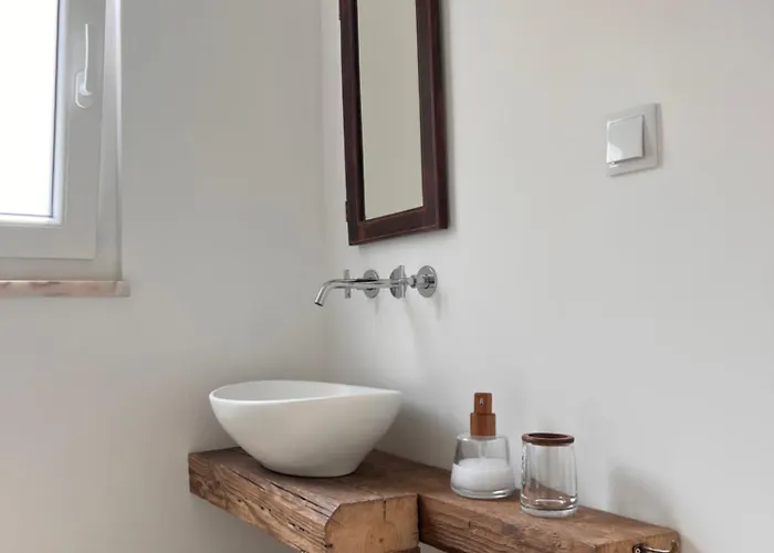 게스트하우스 Snug Houseguests