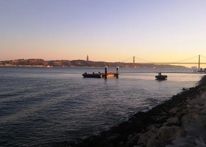 게스트하우스 Snug Houseguests