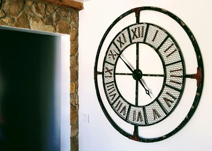 Snug Houseguests 게스트하우스