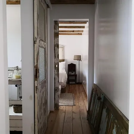 Snug Houseguests Gasthof Lissabon